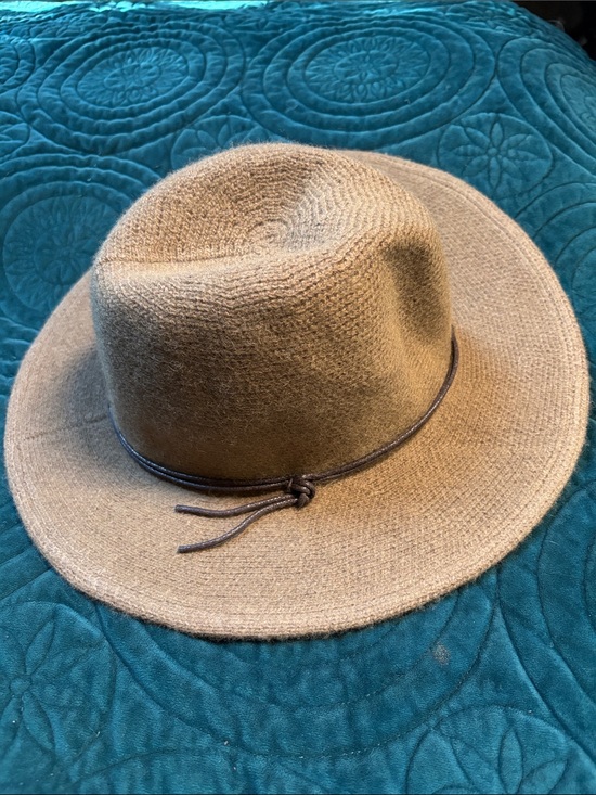 Universal Thread Accessories - Universal Thread Tan Wide-Brim Fedora with Leather Tie
